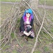 I give private british sign language lessons, tailed to your style of learning